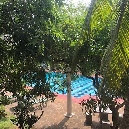 Ypsylon Tourist Resort Beruwala Exteriör bild