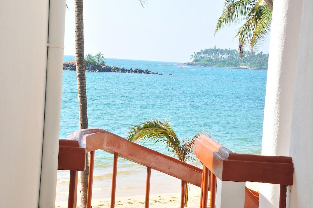 Ypsylon Tourist Resort Beruwala Exteriör bild