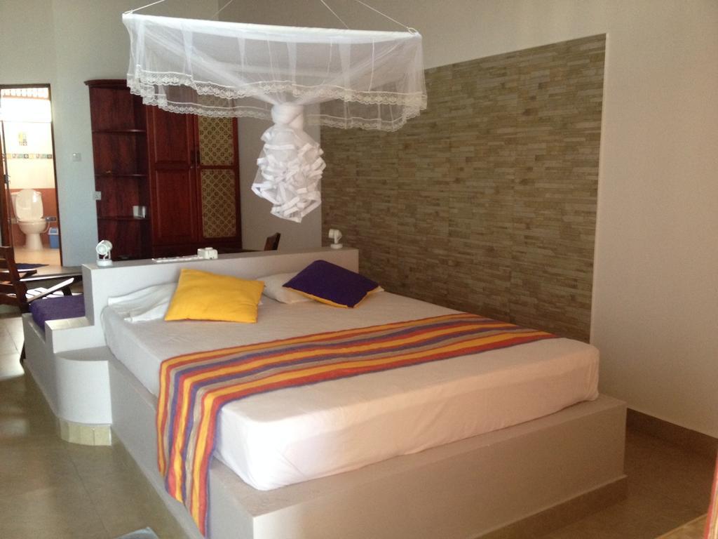 Ypsylon Tourist Resort Beruwala Exteriör bild
