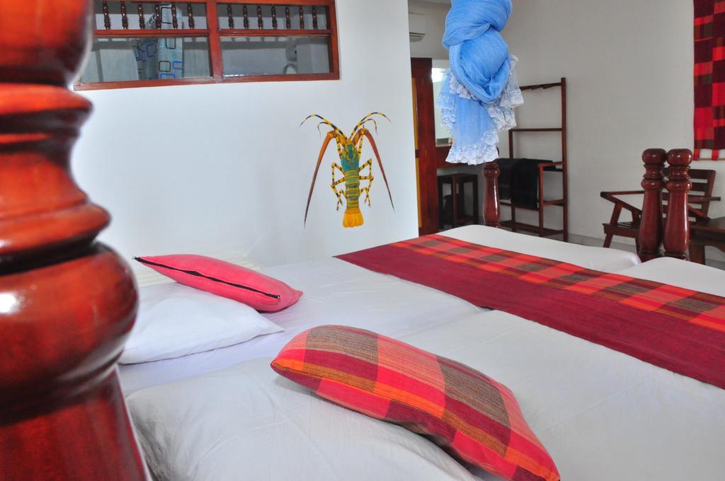 Ypsylon Tourist Resort Beruwala Exteriör bild