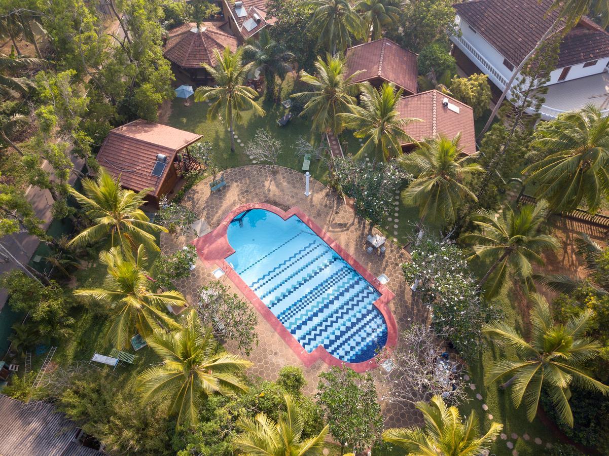 Ypsylon Tourist Resort Beruwala Exteriör bild