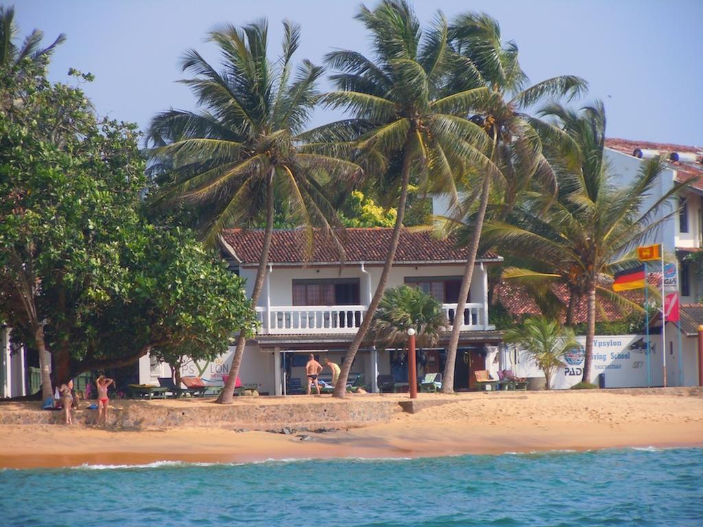 Ypsylon Tourist Resort Beruwala Exteriör bild